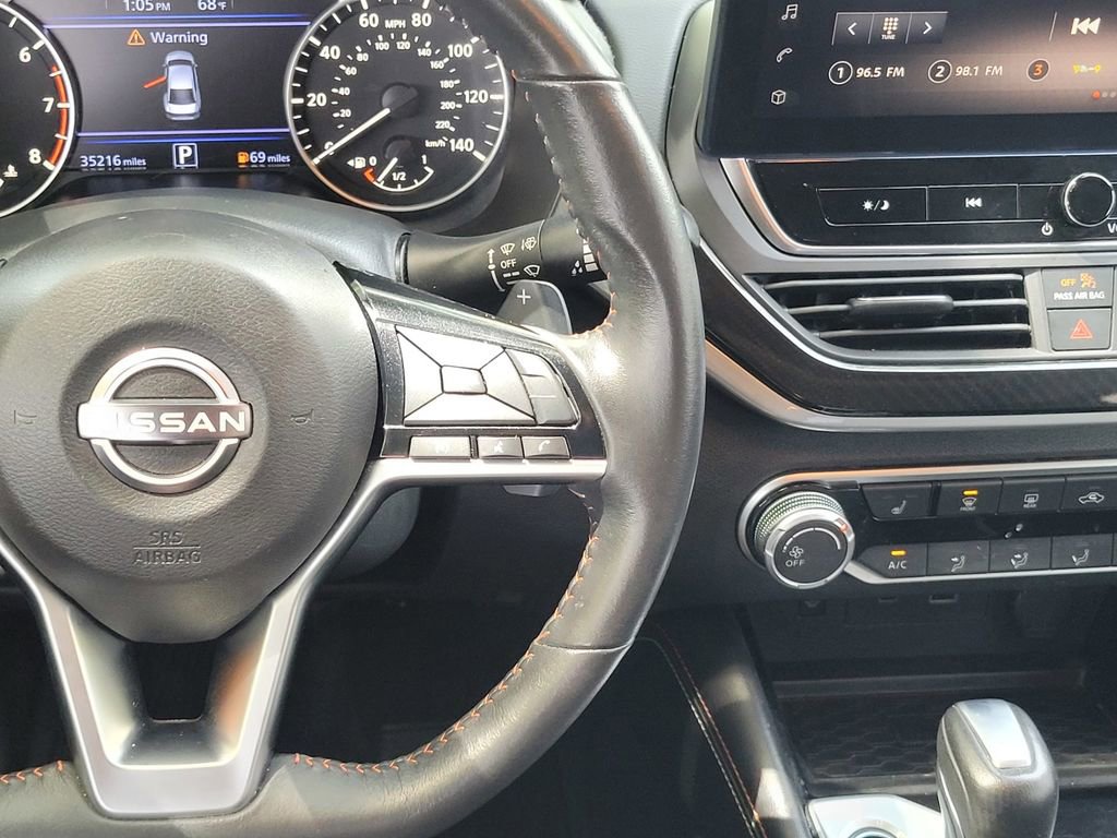 Used 2024 Nissan Altima 2.5 SR w/ SR Premium Package FWD image 13