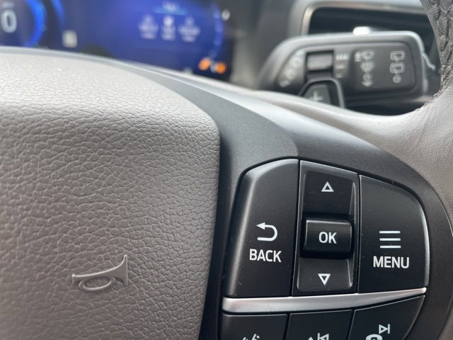 Used 2020 Ford Explorer Platinum w/ Premium Technology Package image 16