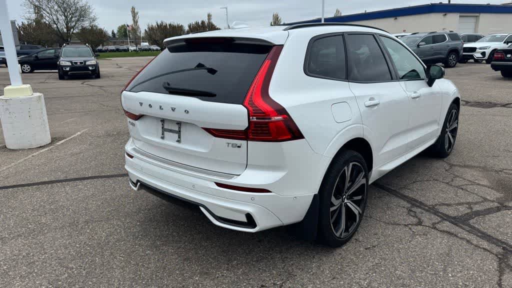 Used 2025 Volvo XC60 T8 Ultra w/ Protection Package Premier AWD/4WD image 5