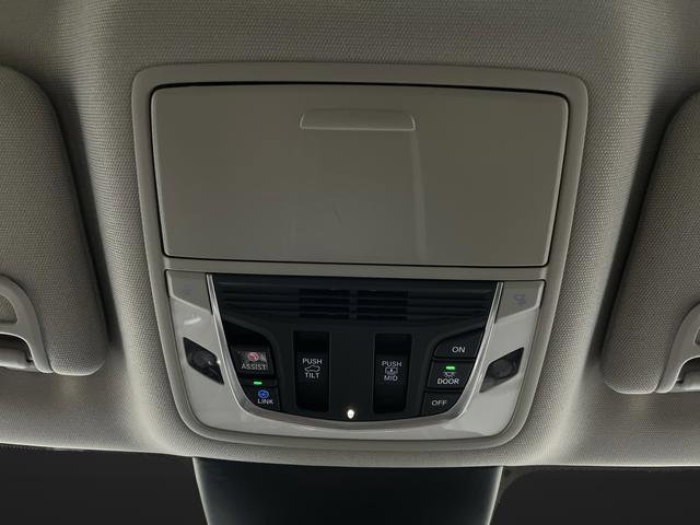 Used 2023 Acura MDX SH-AWD w/ Advance Package image 27