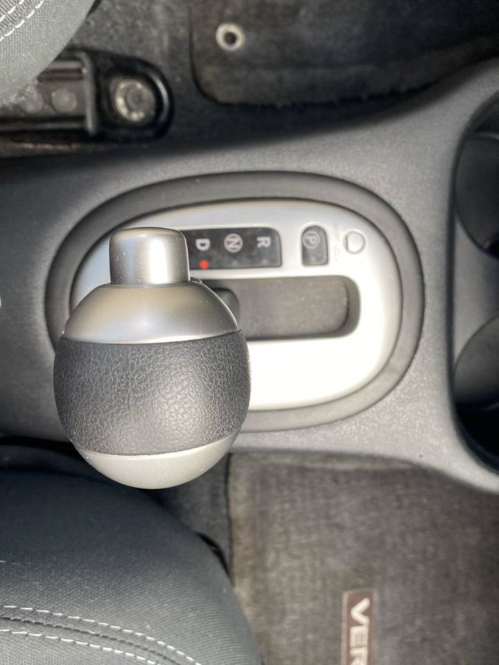 Used 2015 Nissan Versa Note SV FWD image 12