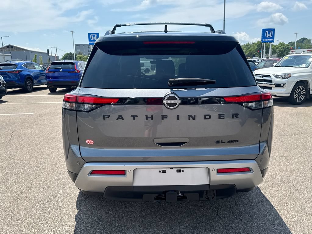 Used 2023 Nissan Pathfinder SL w/ SL Premium Package AWD/4WD image 8