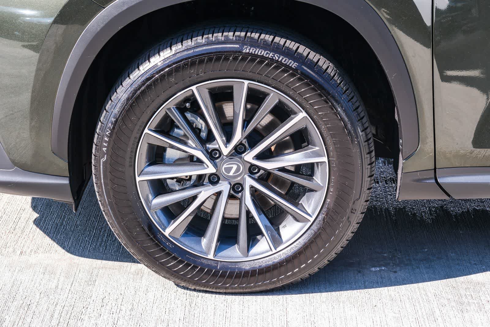 Used 2025 Lexus NX 250 FWD image 10
