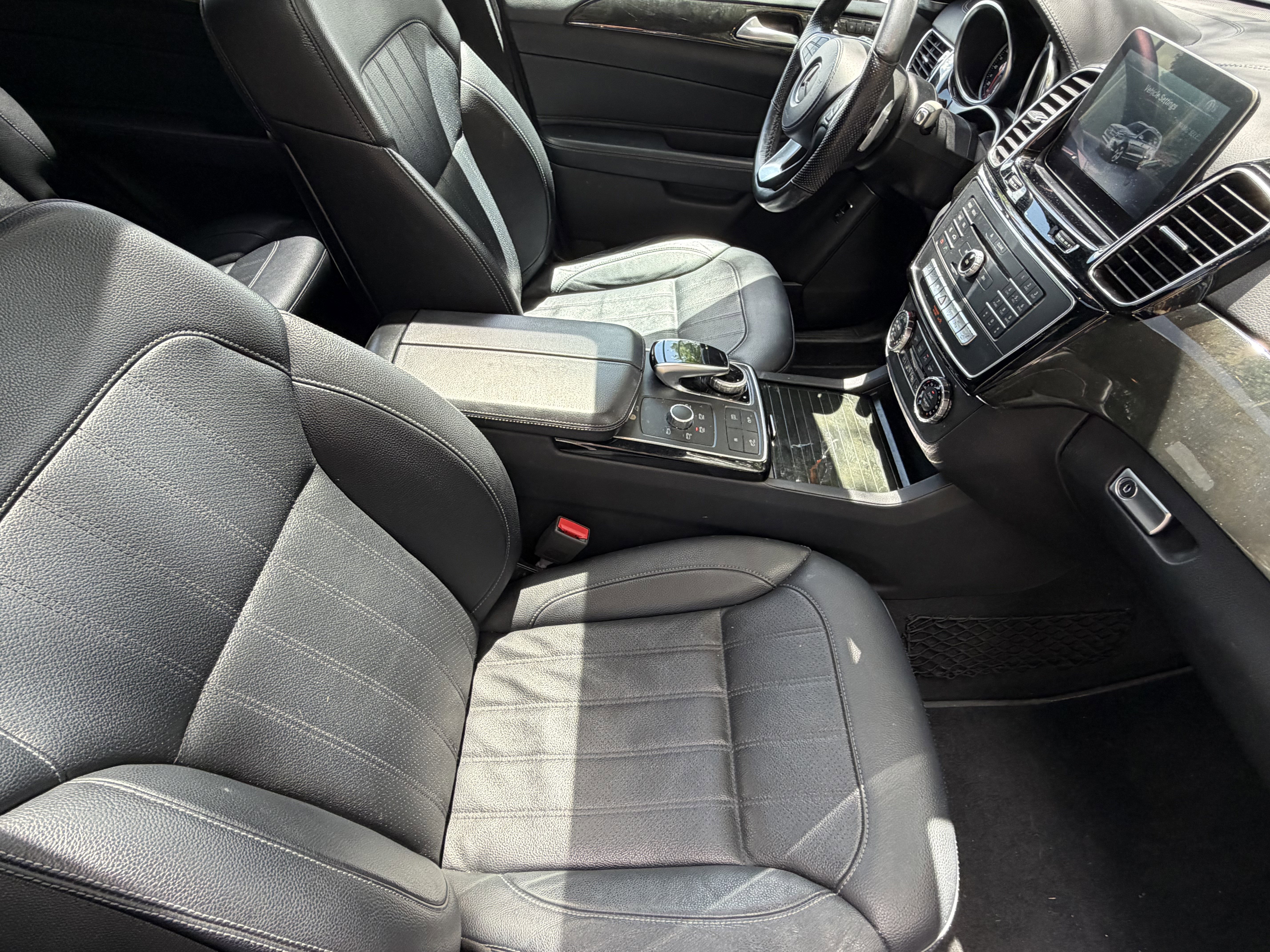 Used 2017 Mercedes-Benz GLS 450 4MATIC image 46