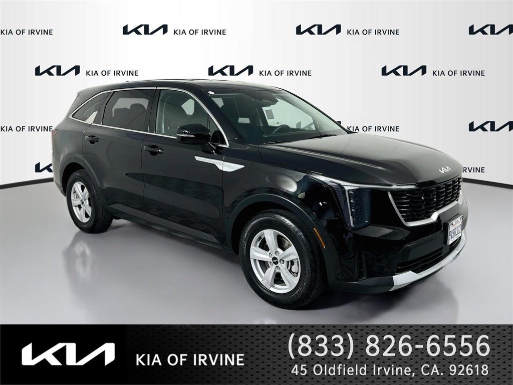 Certified 2025 Kia Sorento LX