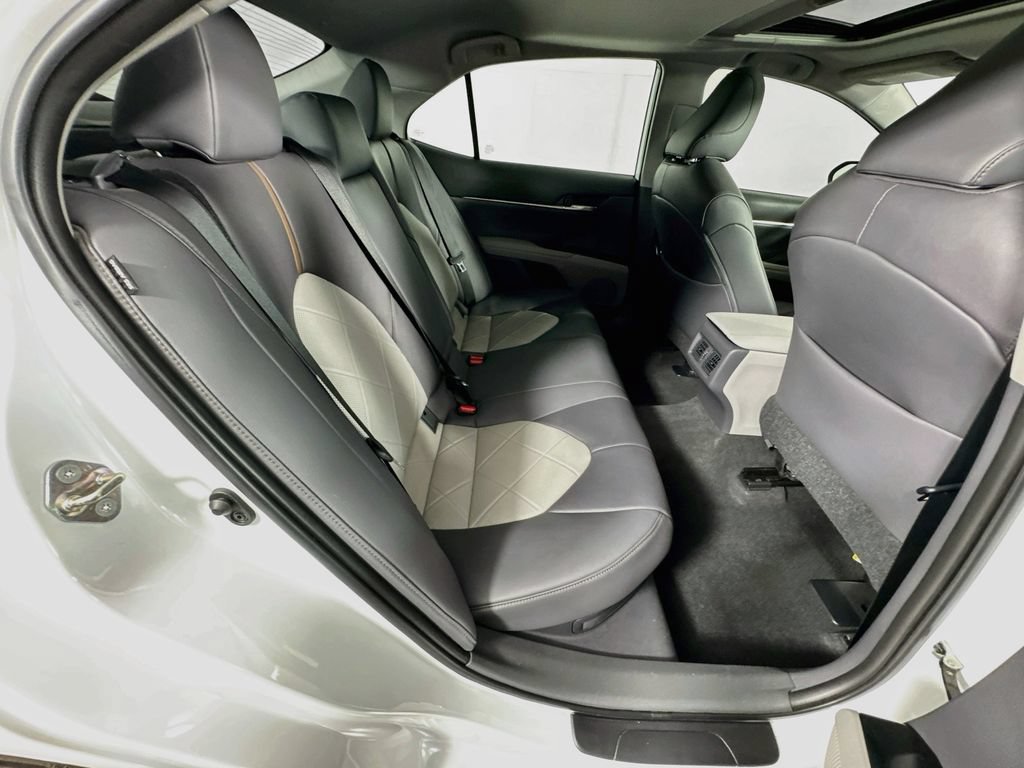 Used 2019 Toyota Camry XLE w/ Driver Assist Package FWD image 34