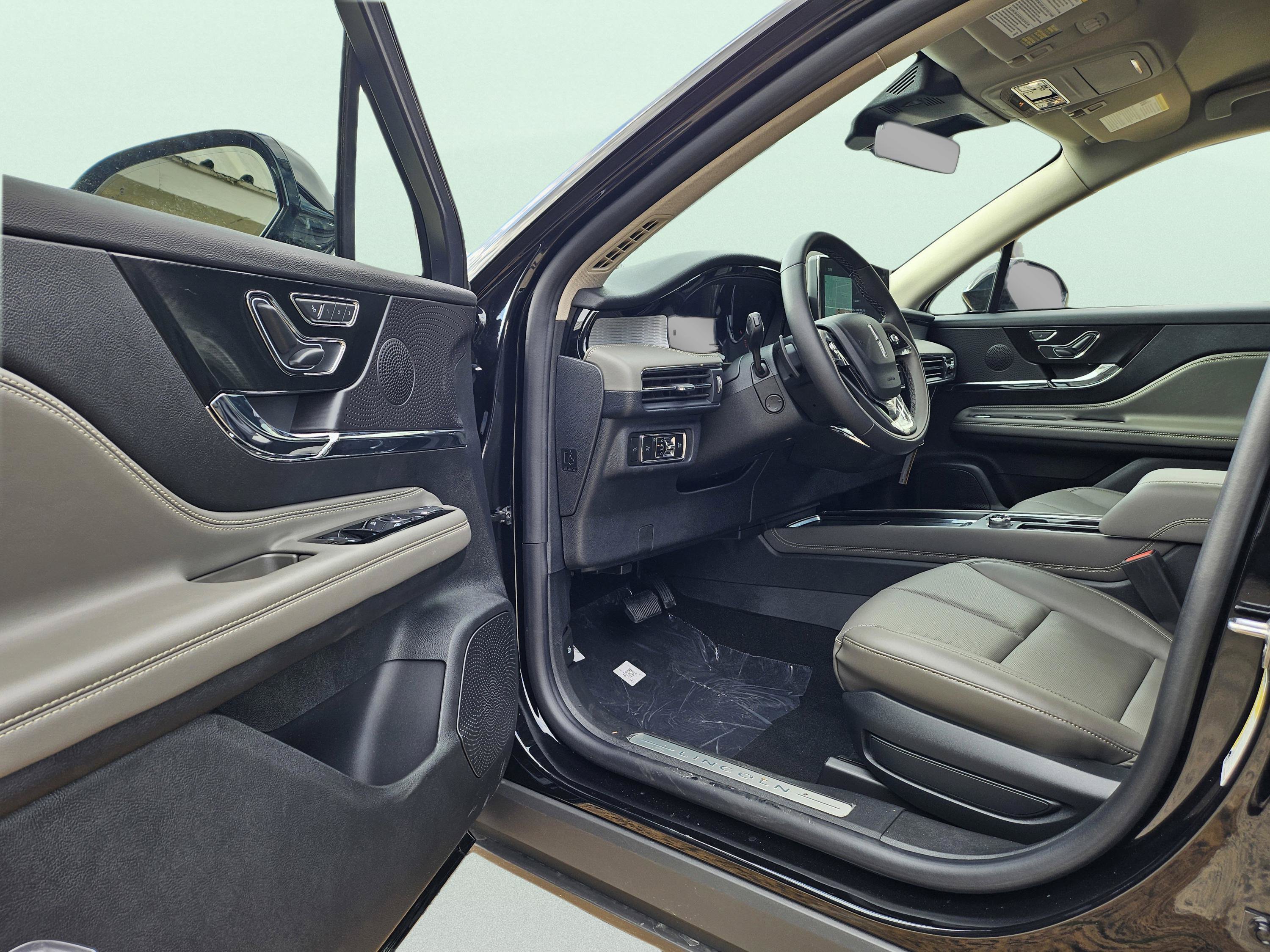 New 2026 Lincoln Corsair Premiere AWD/4WD image 9
