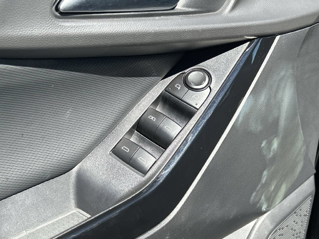 Certified 2026 Chevrolet Equinox LT FWD image 21