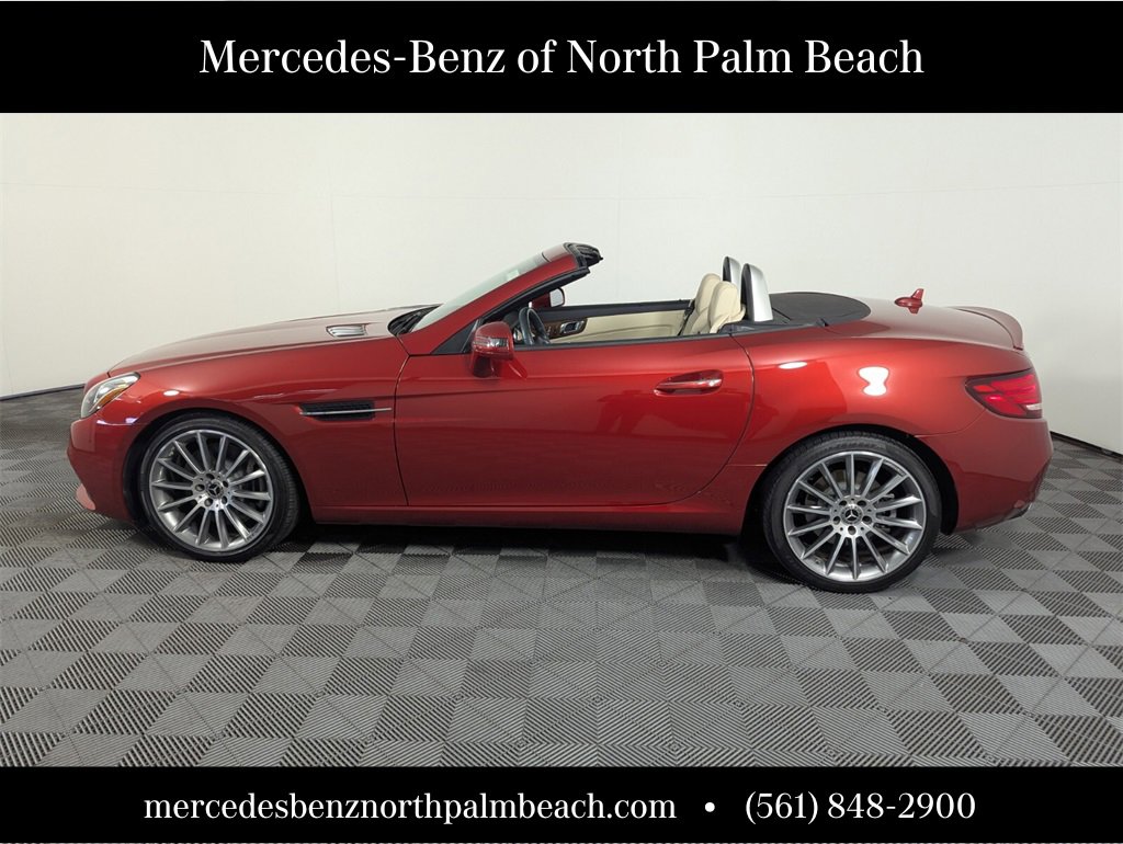 Used 2017 Mercedes-Benz SLC 300 image 3
