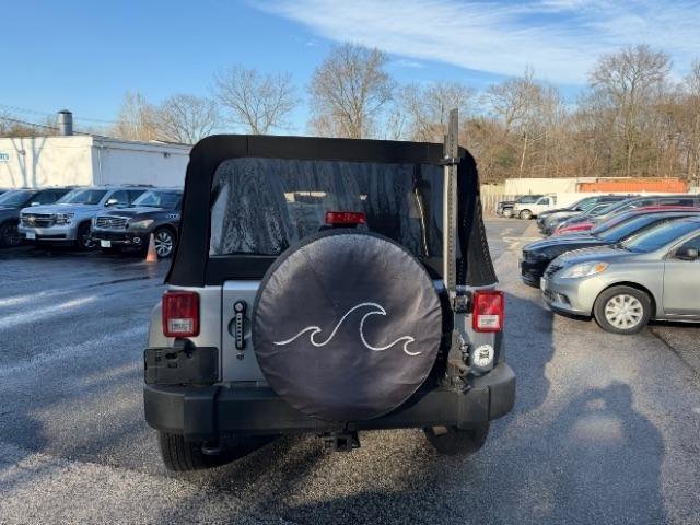 Used 2013 Jeep Wrangler Unlimited Sport image 4