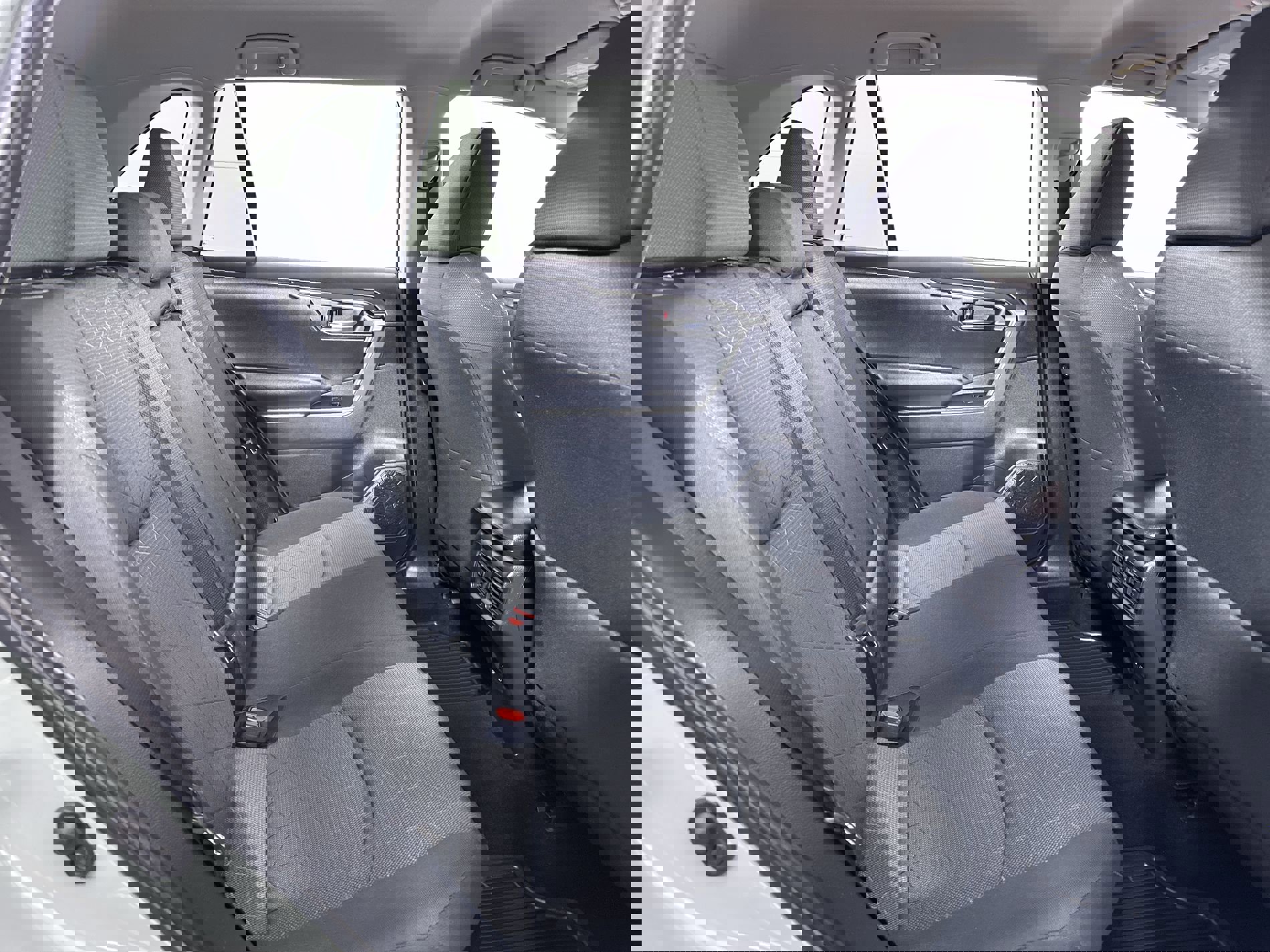 Used 2022 Toyota RAV4 XLE image 64