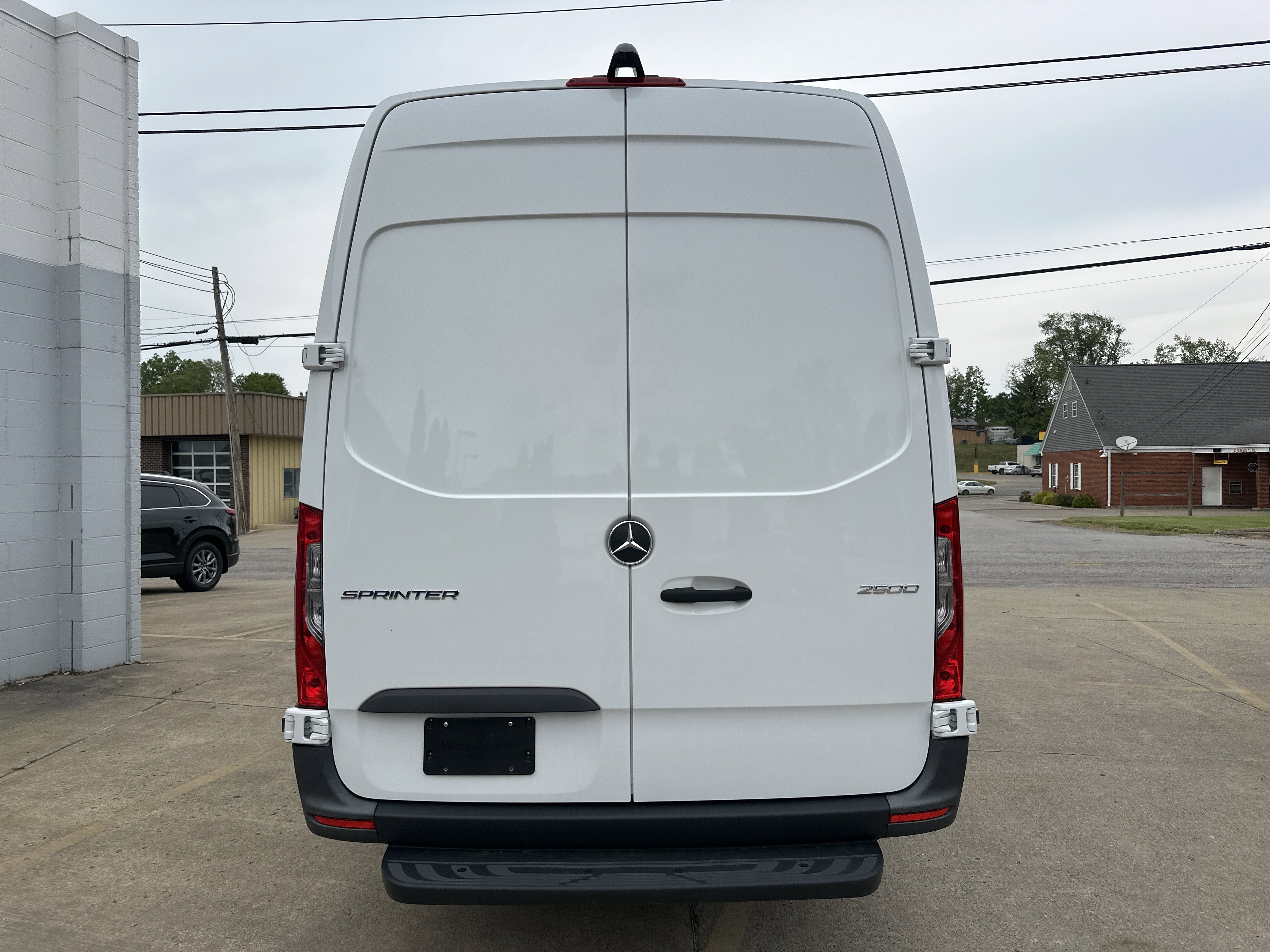 Used 2023 Mercedes-Benz Sprinter 2500 image 6