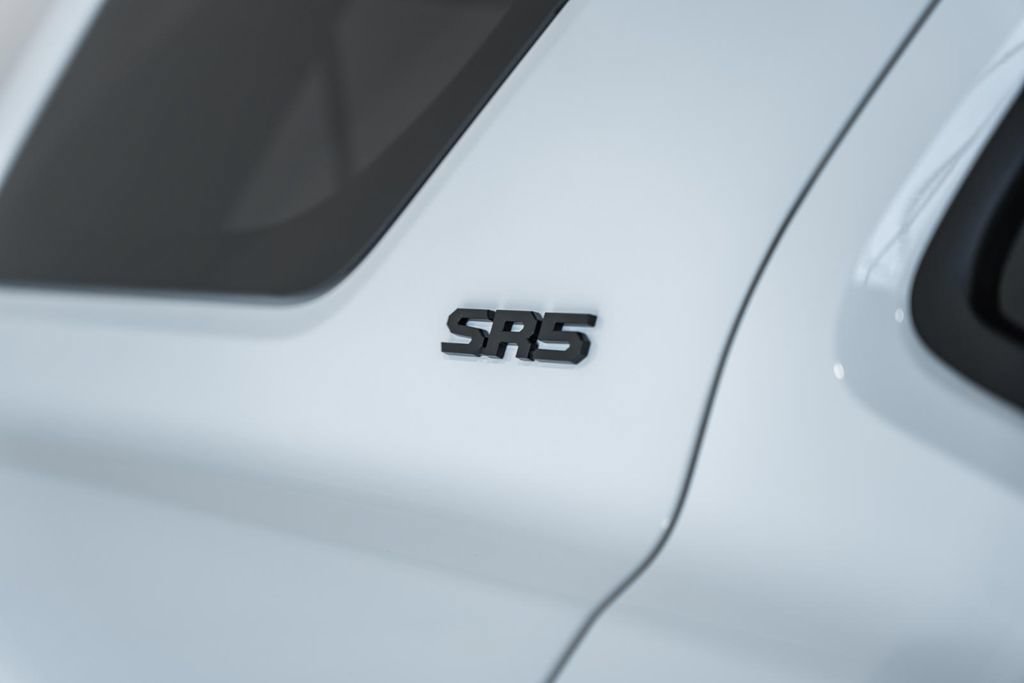 New 2026 Toyota 4Runner SR5 AWD/4WD image 12