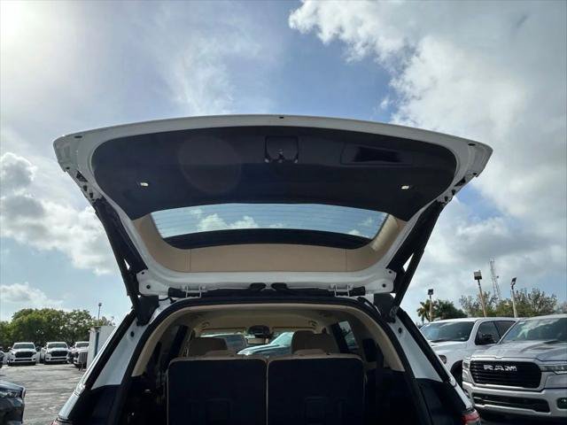 Certified 2022 Jeep Grand Cherokee L Limited RWD image 44