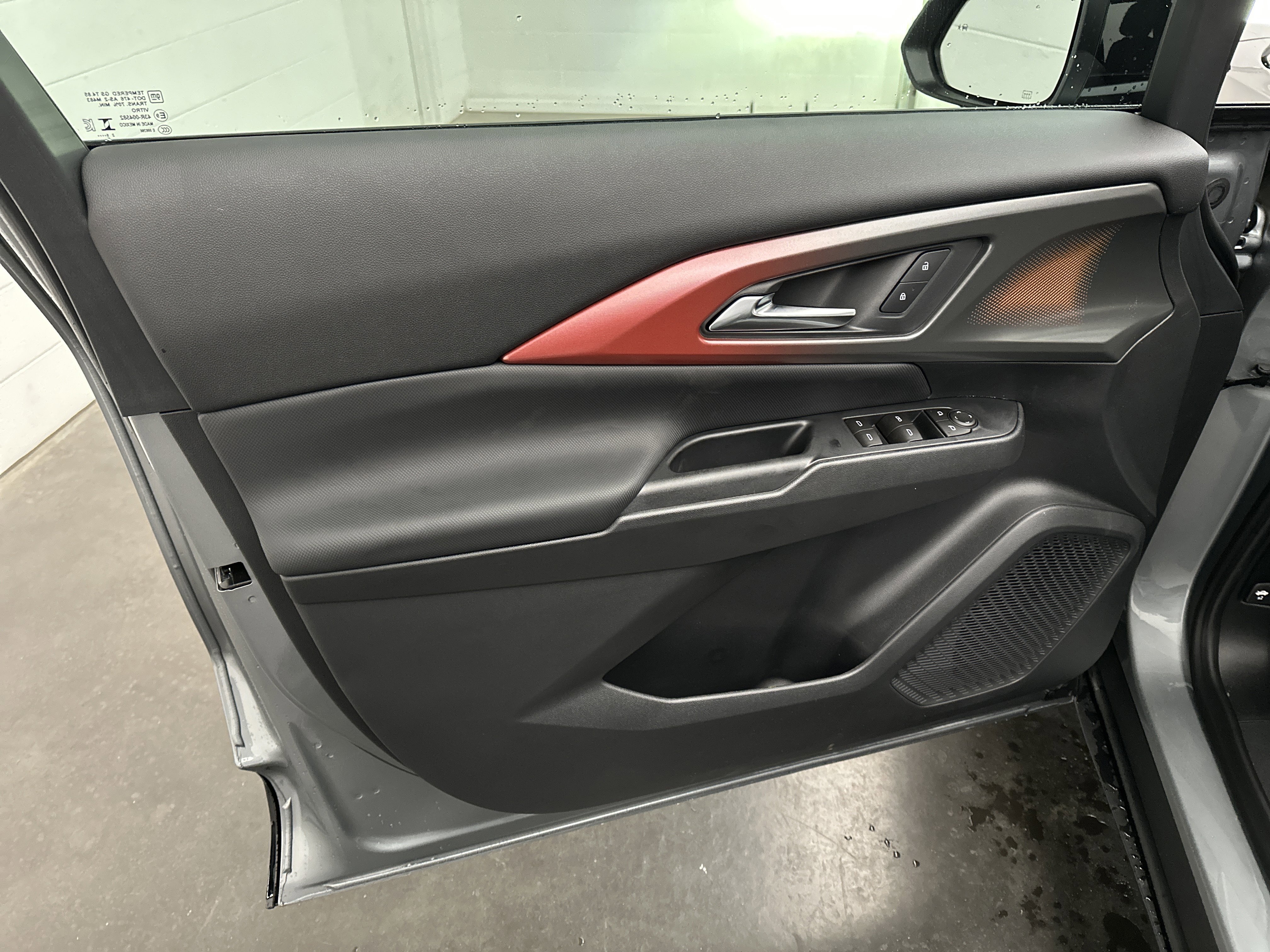 New 2026 Chevrolet Equinox EV RS image 19