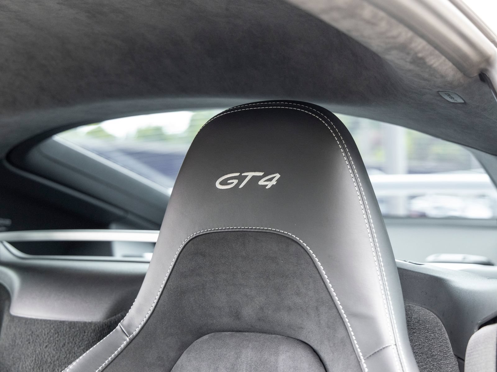 Certified 2020 Porsche 718 Cayman GT4 RWD image 38