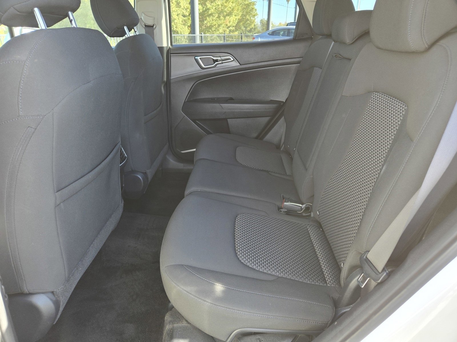 Used 2024 Kia Sportage LX image 11