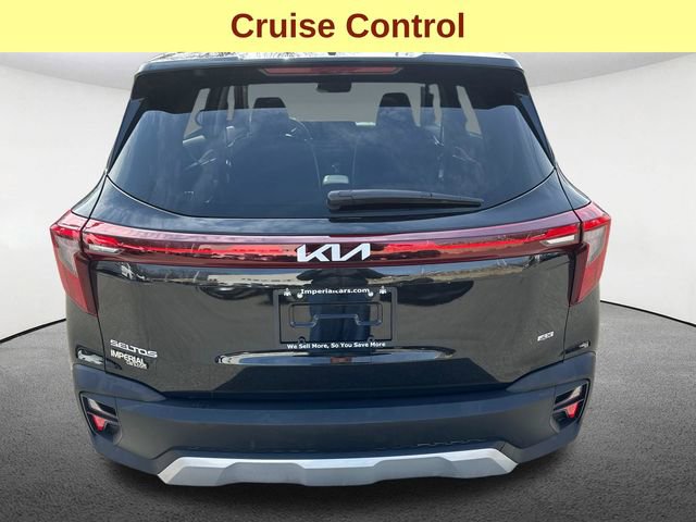 Used 2024 Kia Seltos LX AWD/4WD image 9