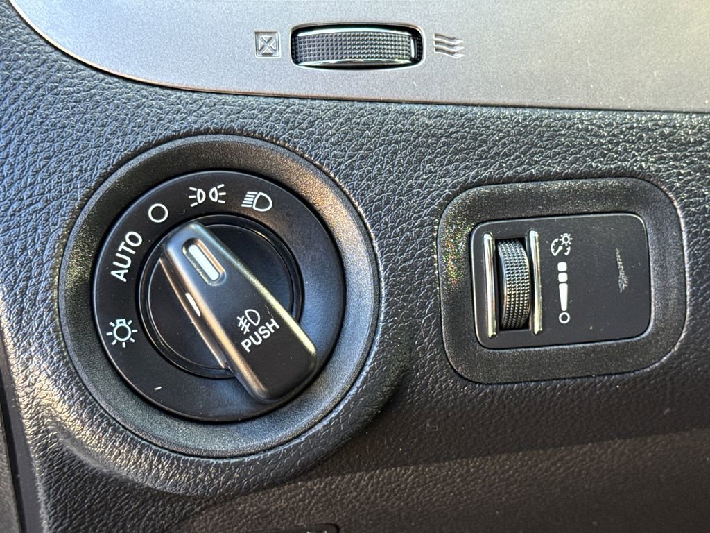 Used 2019 Dodge Journey Crossroad image 23