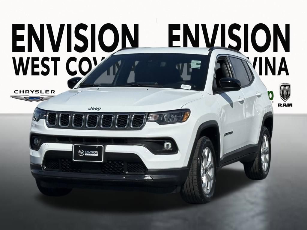 Used 2025 Jeep Compass Latitude image 5