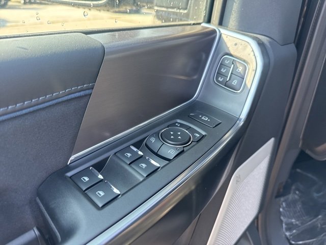 New 2026 Ford F350 Platinum image 30