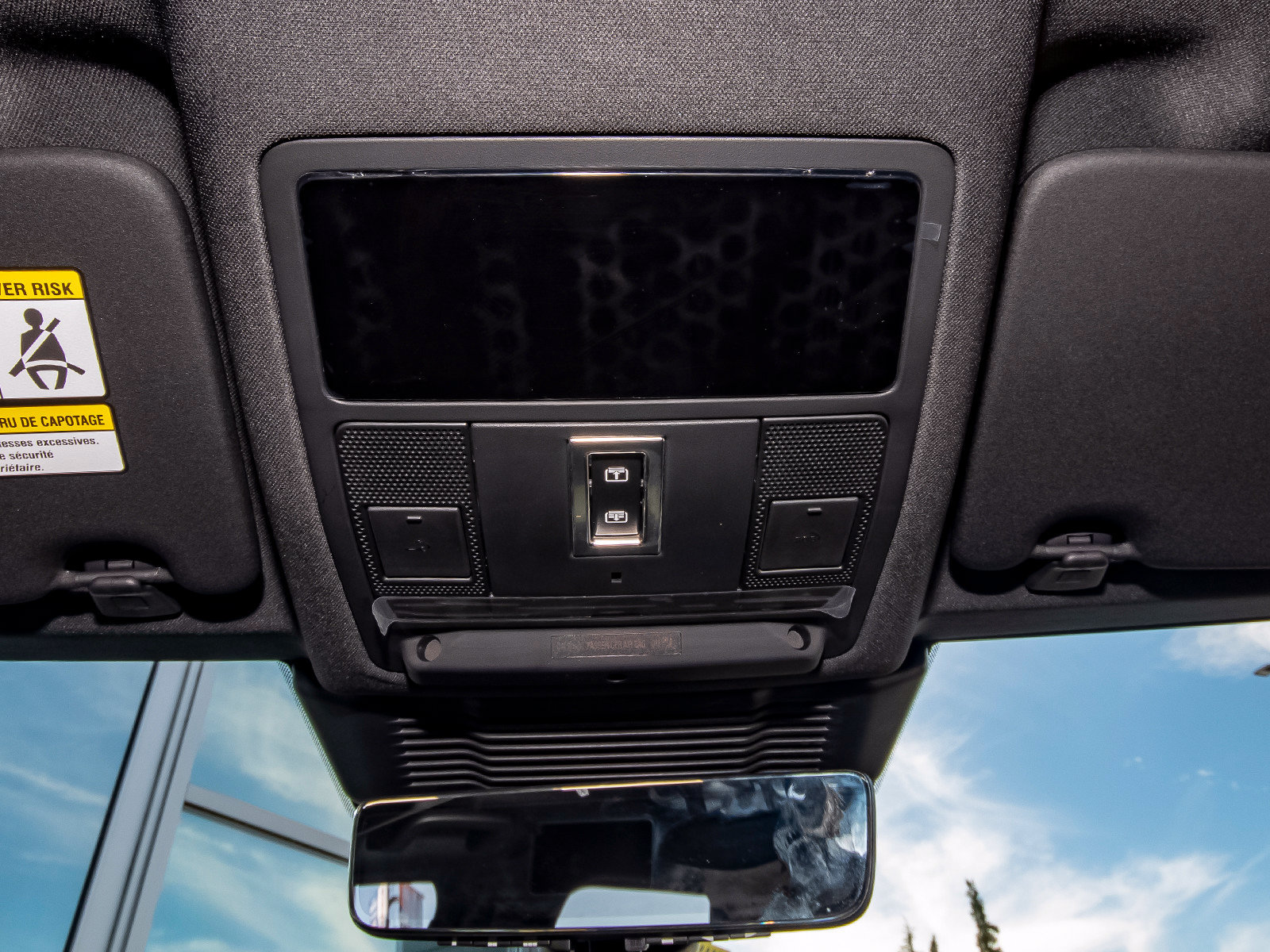 New 2026 Land Rover Discovery Sport Landmark AWD/4WD image 17
