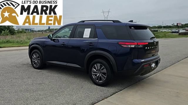 Used 2025 Nissan Pathfinder SV AWD/4WD image 6