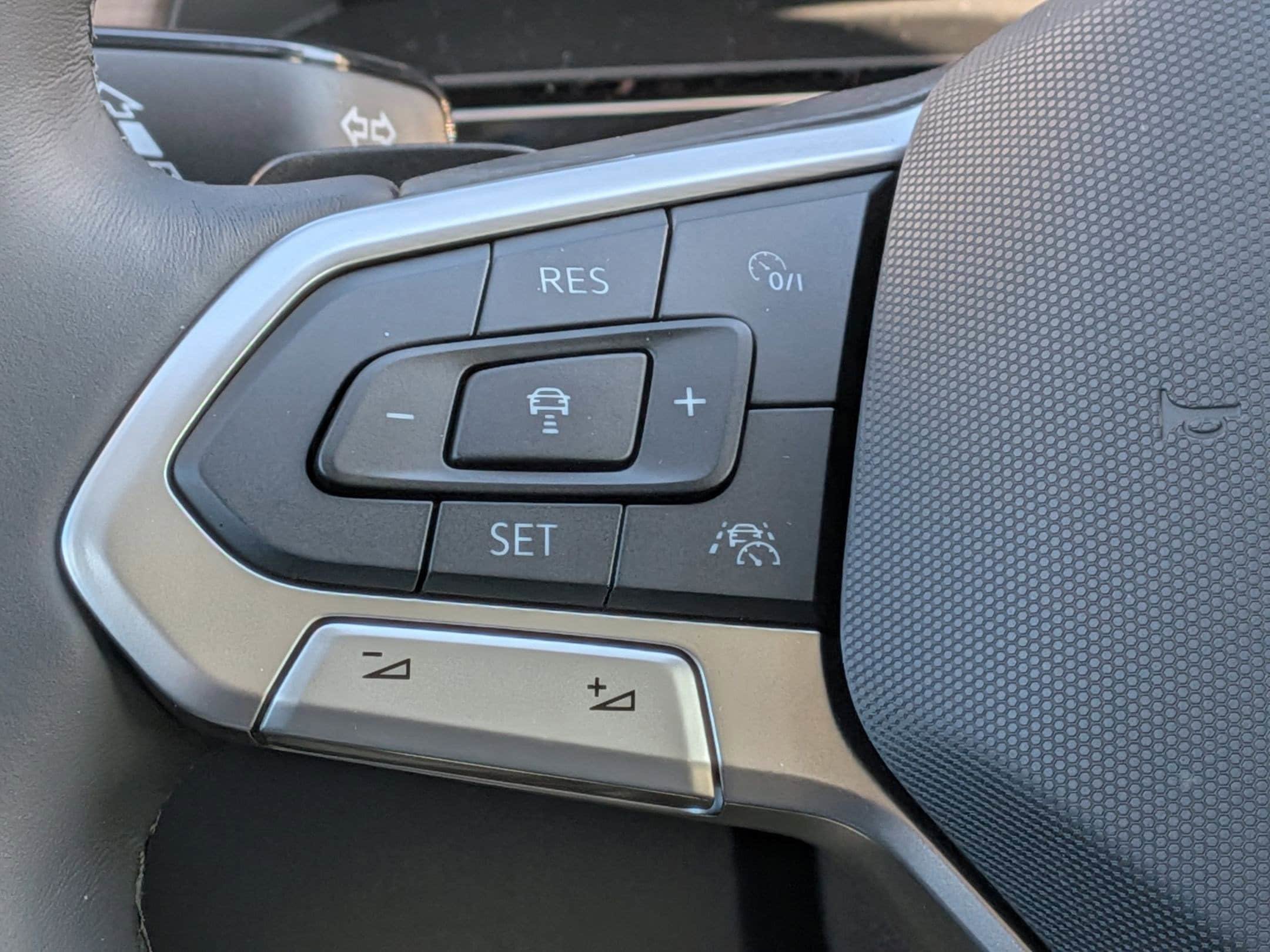 New 2026 Volkswagen Atlas SEL Premium R-Line AWD/4WD image 19