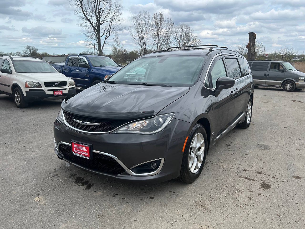 Used 2017 Chrysler Pacifica Touring-L Plus