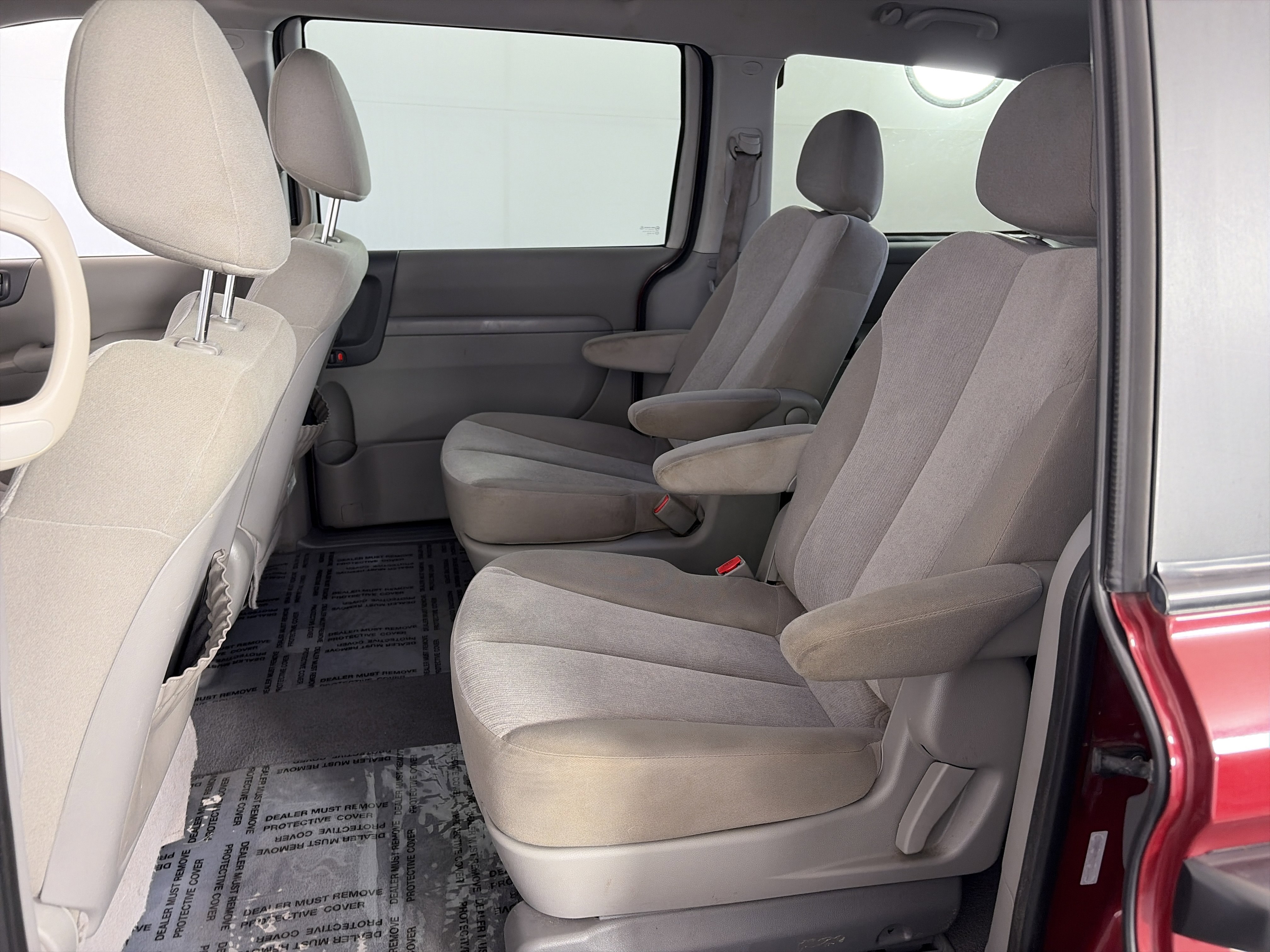 Used 2012 Kia Sedona LX w/ PWR Pkg image 7
