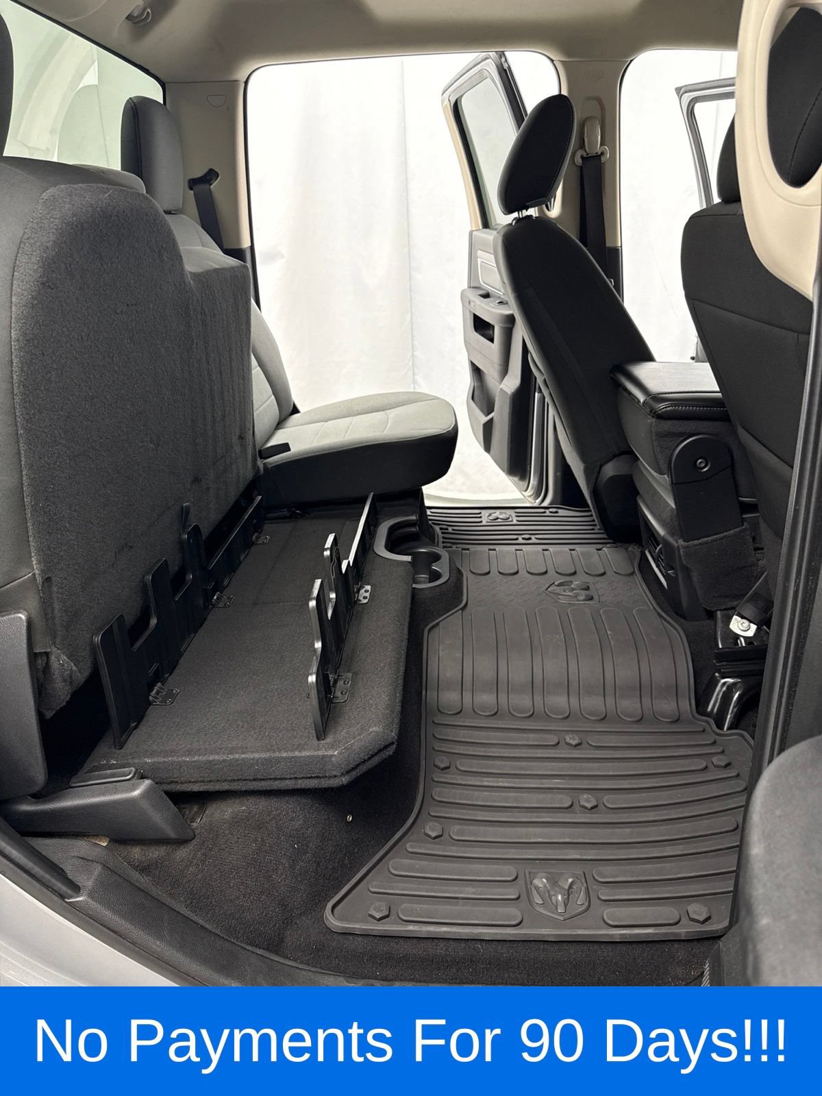 Used 2022 RAM 1500 Classic SLT w/ Protection Group AWD/4WD image 35