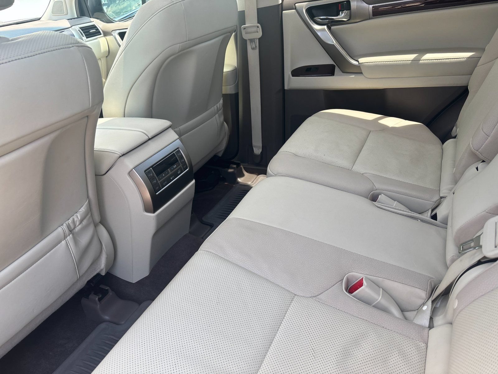 Used 2019 Lexus GX 460 Premium w/ Premium Package AWD/4WD image 12
