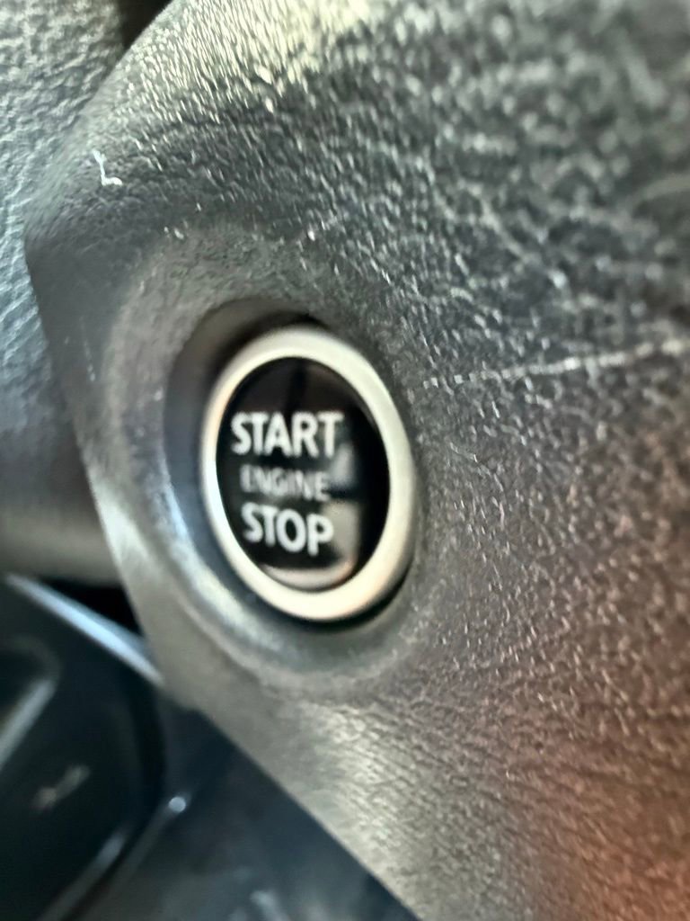 Used 2024 Nissan Frontier SV w/ Technology Package image 27