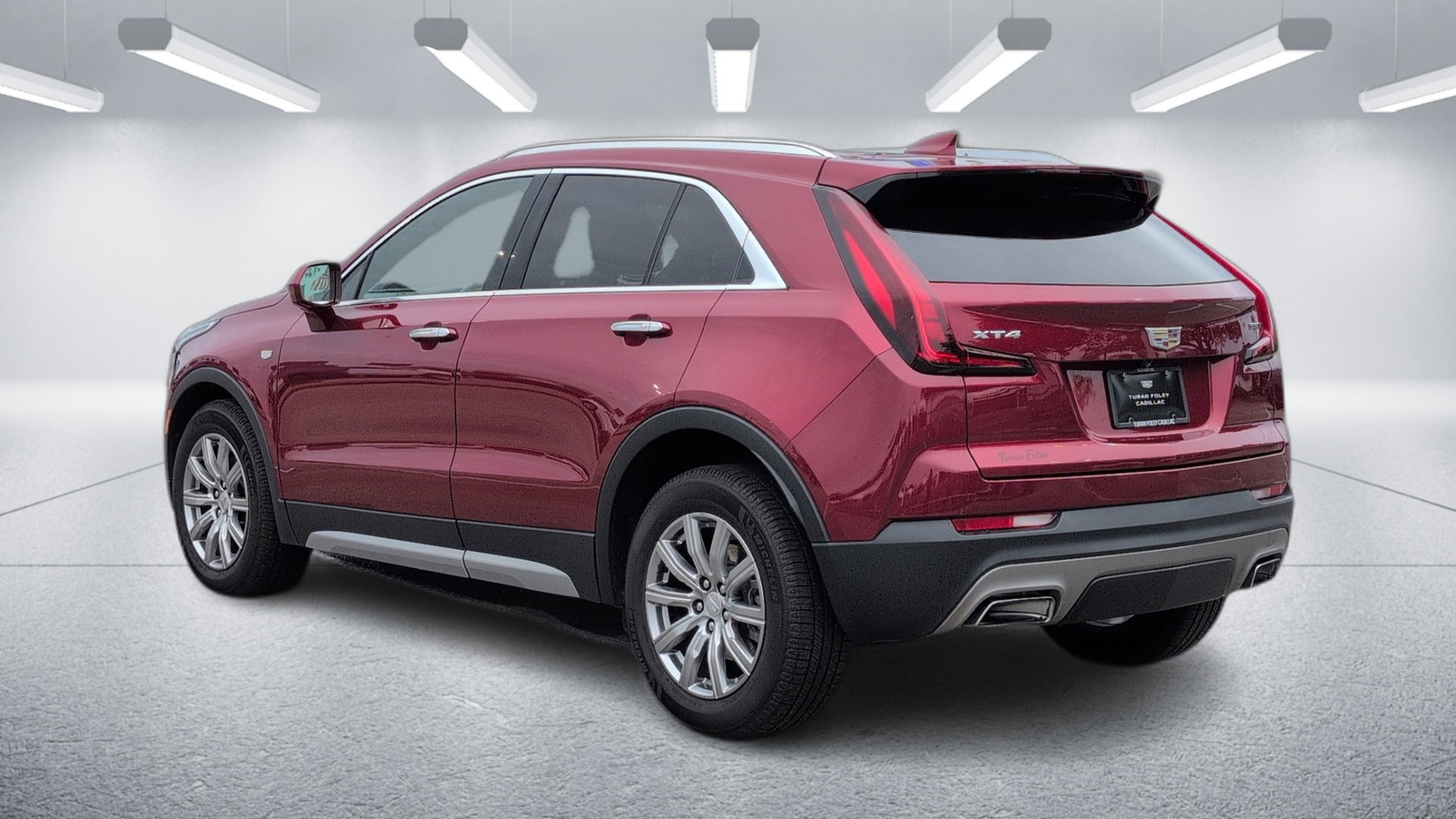 Used 2020 Cadillac XT4 Premium Luxury w/ Driver Awareness Package FWD image 3