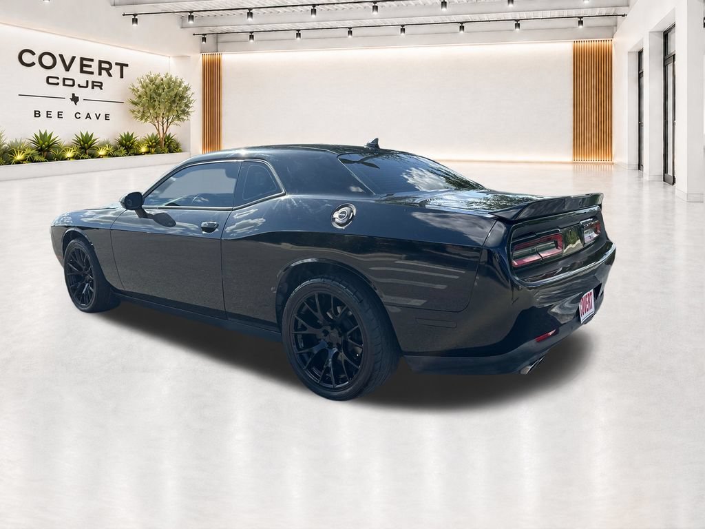 Used 2015 Dodge Challenger R/T Plus RWD image 8