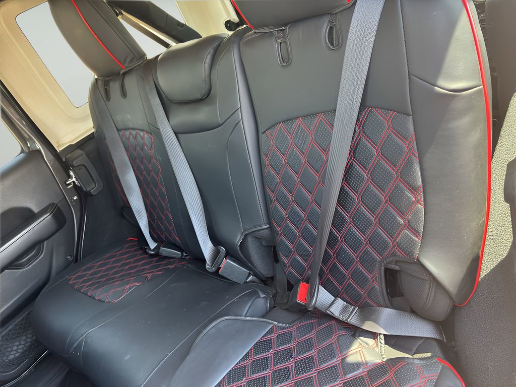 Used 2020 Jeep Wrangler Unlimited Sahara AWD/4WD image 10