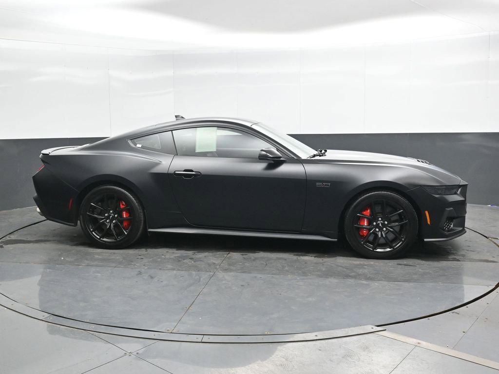 Used 2025 Ford Mustang GT Premium RWD image 4