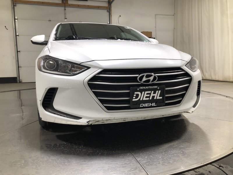 Used 2018 Hyundai Elantra SEL image 2