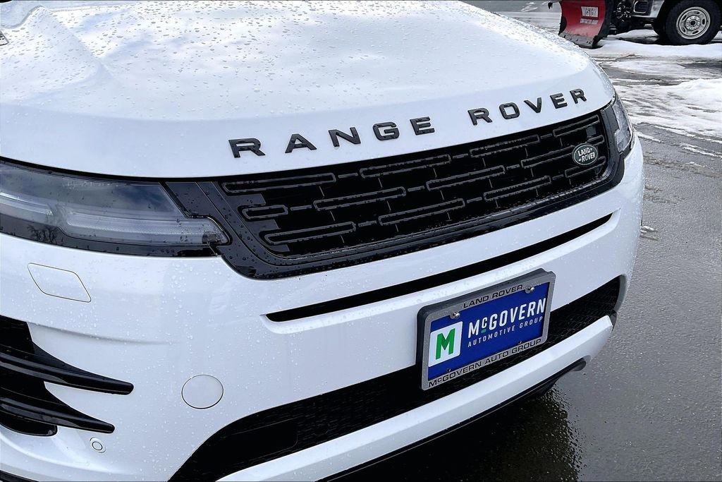 Certified 2025 Land Rover Range Rover Evoque Dynamic SE image 33