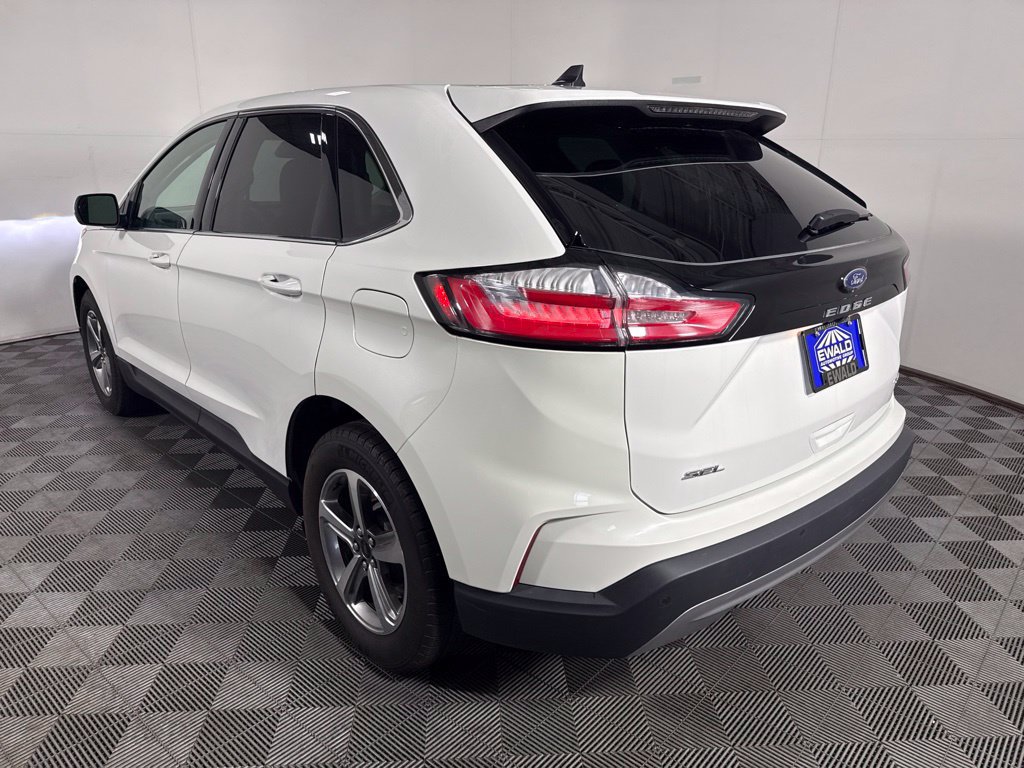 Used 2024 Ford Edge SEL w/ Convenience Package AWD/4WD image 9