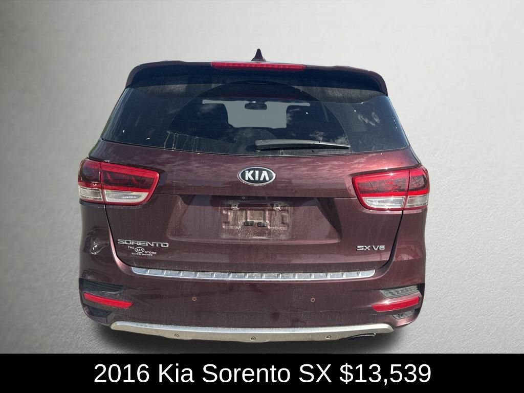 Used 2016 Kia Sorento SX image 4