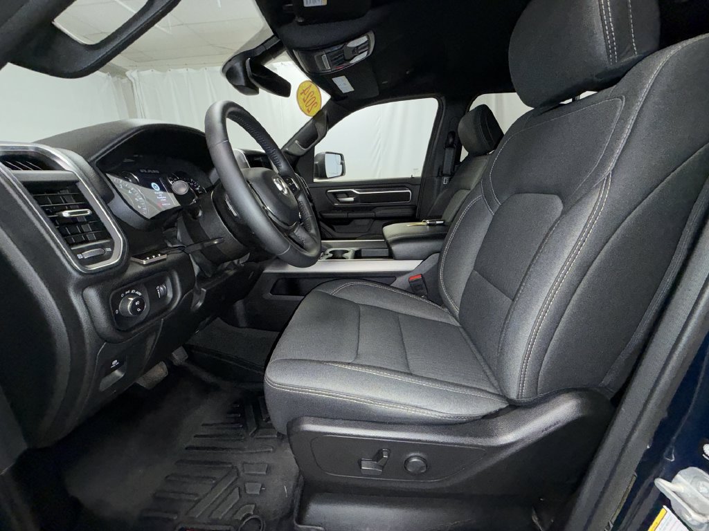 Used 2024 RAM 1500 Big Horn AWD/4WD image 11