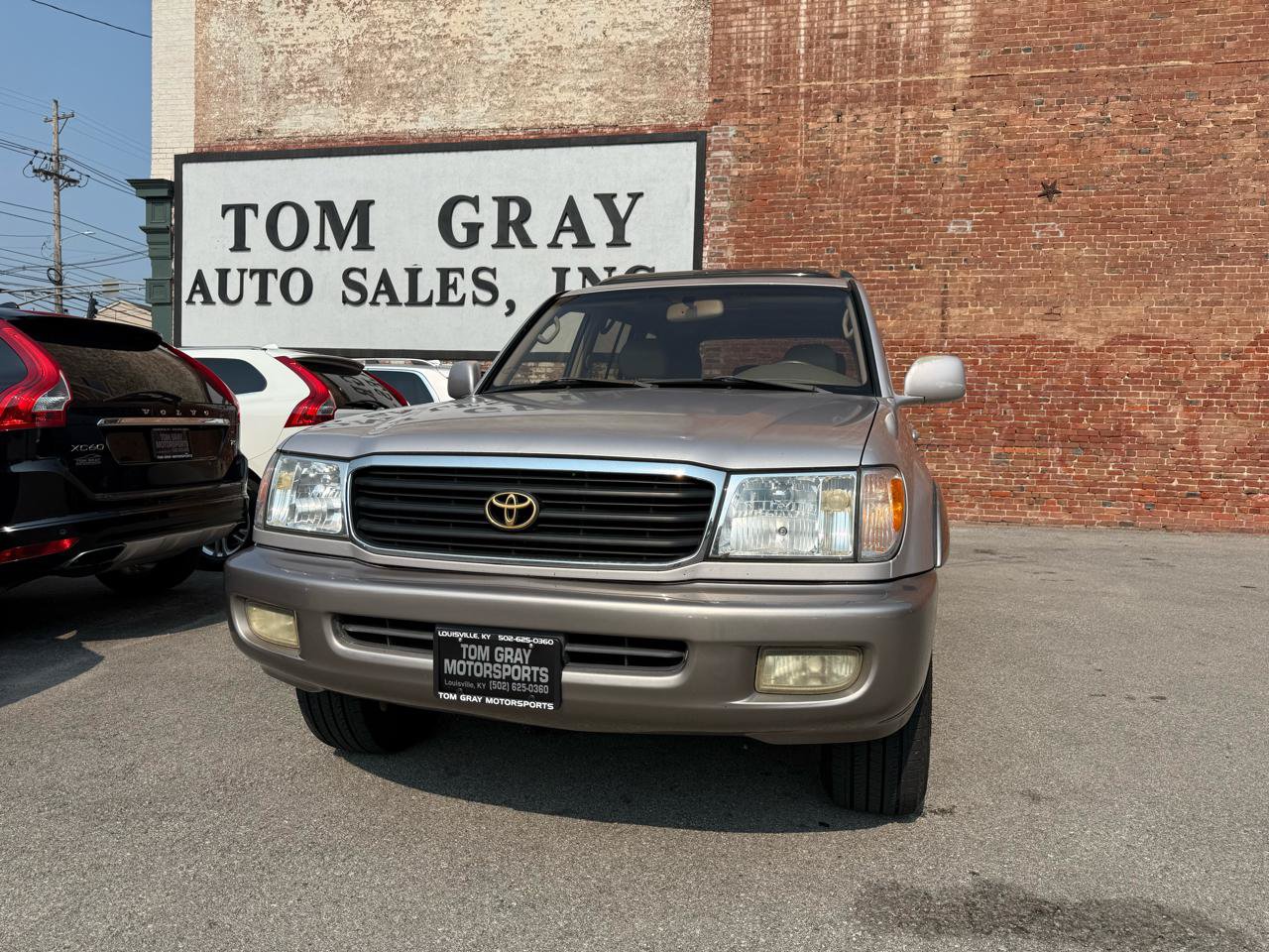 Used 2001 Toyota Land Cruiser AWD/4WD image 1