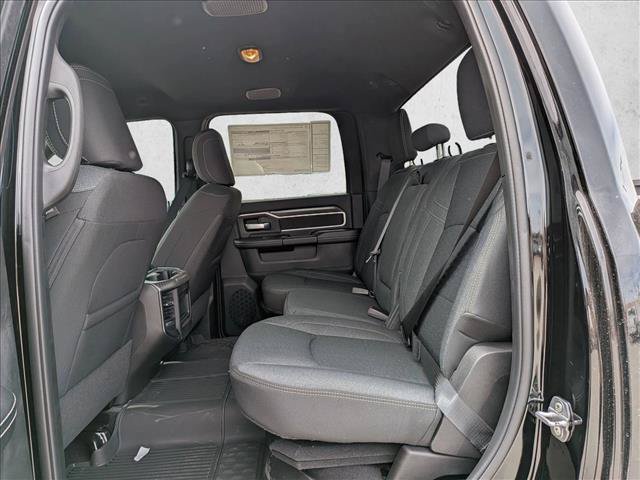 New 2026 RAM 3500 Big Horn AWD/4WD image 19