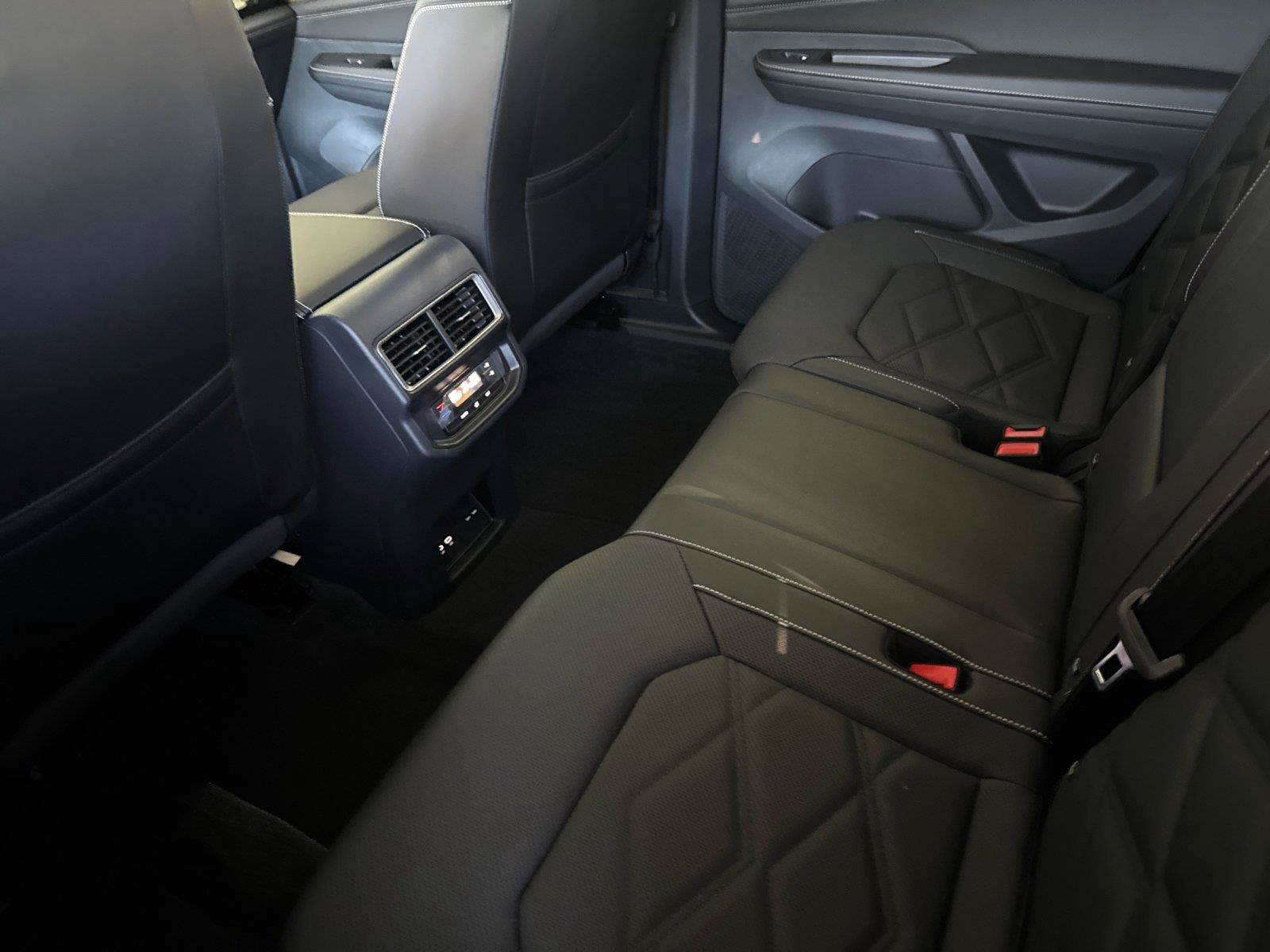 New 2026 Volkswagen Atlas SE AWD/4WD image 11