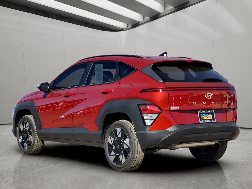 Used 2025 Hyundai Kona SEL image 3