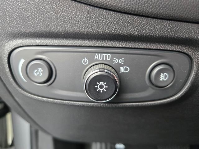 Used 2021 Chevrolet Equinox LT w/ Driver Convenience Package image 31
