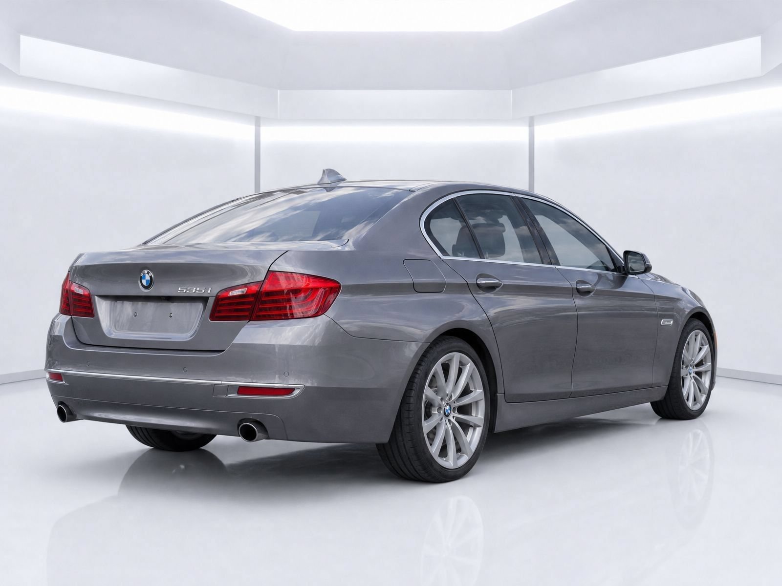 Used 2016 BMW 535i Sedan RWD image 8