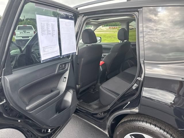 Used 2017 Subaru Forester 2.5i Premium AWD/4WD image 31