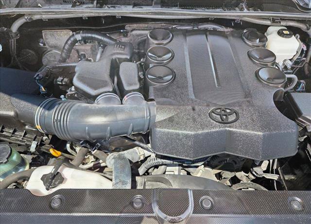 Certified 2021 Toyota 4Runner TRD Off-Road AWD/4WD image 21